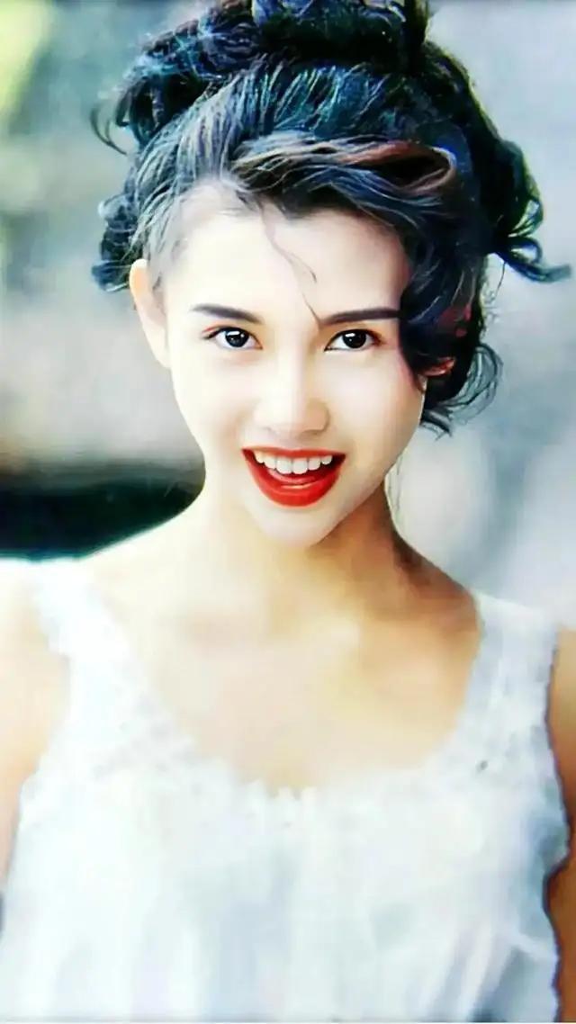香港女星颜值巅峰排名(90年代十大美女明星颜值排名)插图4