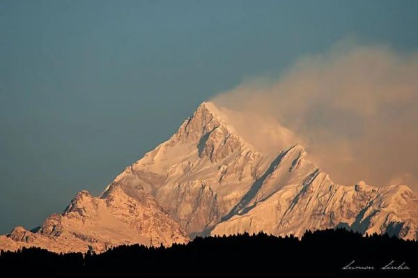 世界上最高的十大山峰(世界上最高的山峰排名前十)插图2