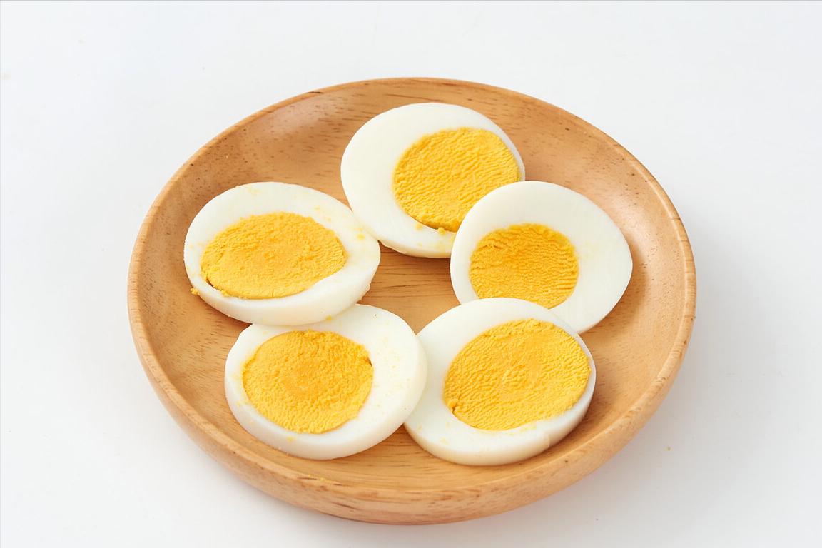 煮鸡蛋冷水下锅还是热水(白水煮鸡蛋的正确方法)插图1