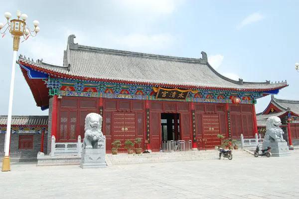 中国著名的十大巨型雕像，十大经典雕像图片(附2023年最新排行榜前十名单)