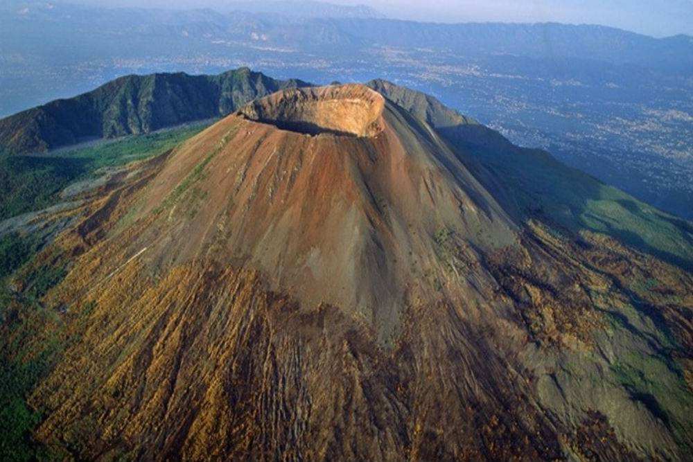 世界10座最可怕的火山(世界十大恐怖的火山盘点)插图1